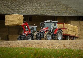 Traktory 4WD Massey Ferguson MF 5S.135