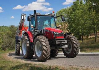 Traktory 4WD Massey Ferguson MF 6475 Edition Plus