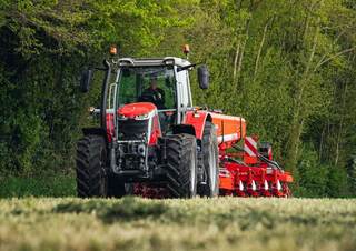 Traktory 4WD Massey Ferguson MF 6S.155