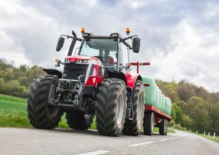 Traktory 4WD Massey Ferguson MF 6S.165