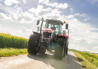 Traktory 4WD Massey Ferguson MF 7S.155