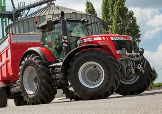Traktory 4WD Massey Ferguson MF 8730 S