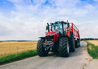 Traktory 4WD Massey Ferguson MF 8740 S 