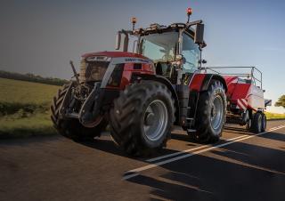 Traktory 4WD Massey Ferguson MF 8S.245