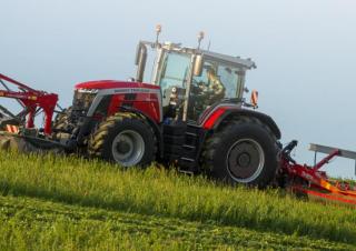 Traktory 4WD Massey Ferguson MF 8S.245