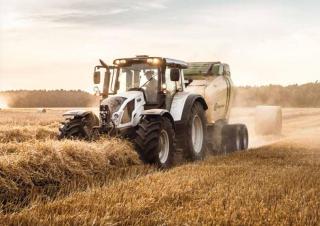 Traktory 4WD Valtra N 123