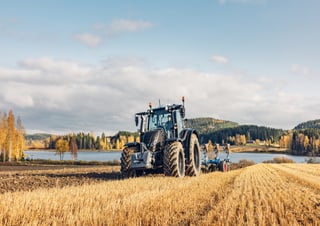 Traktory 4WD Valtra N154ED SmartTouch