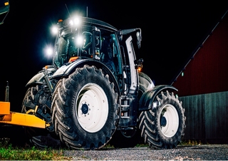 Traktory 4WD Valtra N174H