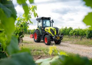 Traktory 4WD Claas Nexos 2.85 Trend XL 