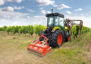 Traktory 4WD Claas Nexos 2.85 Trend XL 