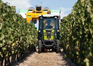 Traktory 4WD Claas Nexos 230 VE