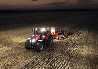 Traktory 4WD Case IH Optum 250 CVX Komfort