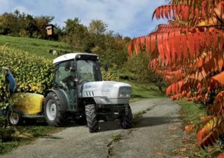 Traktory 4WD Lamborghini RV.90.3 DT Inversore Idraulico