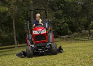 Vozidla Komunální traktory Yanmar SA221 R