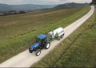 Traktory 4WD New Holland T 4.105 LP