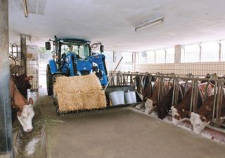 Traktory 4WD New Holland T 4.75