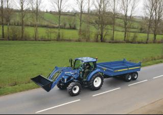 Traktory 4WD New Holland T 4.75