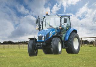 Traktory 4WD New Holland T 4.75