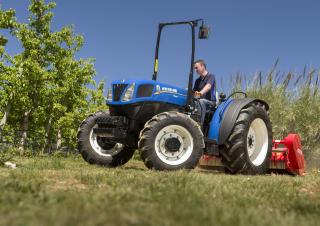 Traktory 4WD New Holland T 4.95 LP