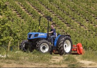 Traktory 4WD New Holland T 4.95 LP