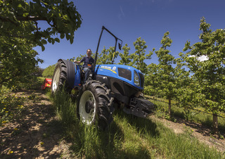 Traktory 4WD New Holland T 4.95 LP