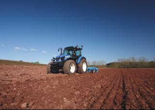 Traktory 4WD New Holland T 4.95
