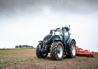 Traktory 4WD Valtra T154D SmartTouch