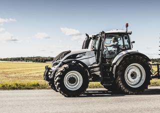 Traktory 4WD Valtra T174EH