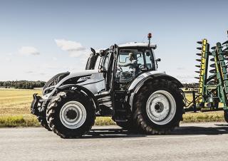 Traktory 4WD Valtra T194D