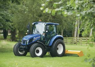 Traktory 4WD New Holland T4.65 Cab