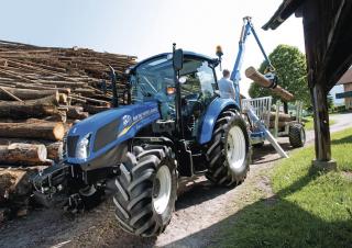 Traktory 4WD New Holland T4.65 Cab