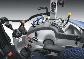 Traktory 4WD New Holland T5.105