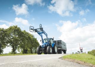 Traktory 4WD New Holland T5.115