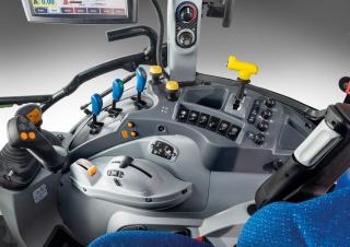 Traktory 4WD New Holland T5.120