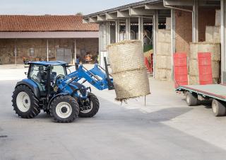 Traktory 4WD New Holland T5.130 DC 