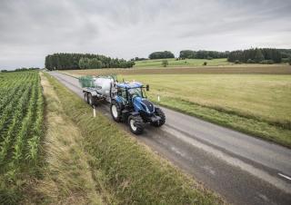 Traktory 4WD New Holland T7.165 S