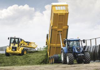 Traktory 4WD New Holland T7.165 S 