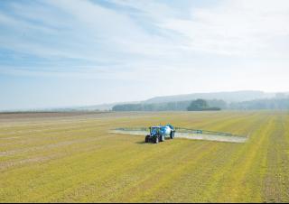 Traktory 4WD New Holland T7.210