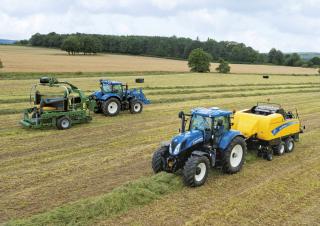 Traktory 4WD New Holland T7.210