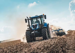 Traktory 4WD New Holland T7.225 SideWinder II