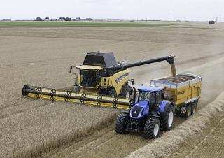 Traktory 4WD New Holland T7.245 Classic
