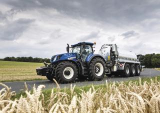 Traktory 4WD New Holland T7.275