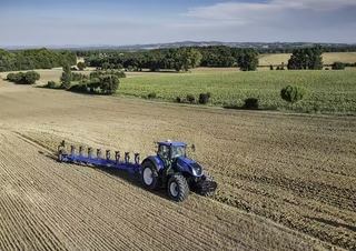 Traktory 4WD New Holland T7.315 HD