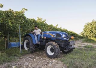 Traktory 4WD New Holland TD4.90 F