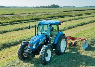 Traktory 4WD New Holland TD5.85