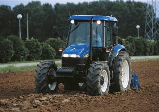 Traktory 4WD New Holland TD80D Plus