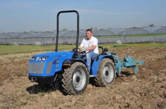 Traktory 4WD BCS Valiant 550 MT Rev.