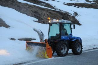 Traktory 4WD BCS Valiant 550 MT Rev.