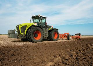 Traktory 4WD Claas Xerion 4000 Trac