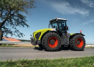 Traktory 4WD Claas Xerion 5000 Trac VC